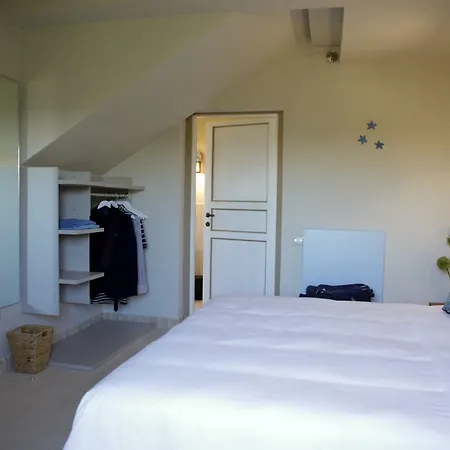 Avion B&B Elmas