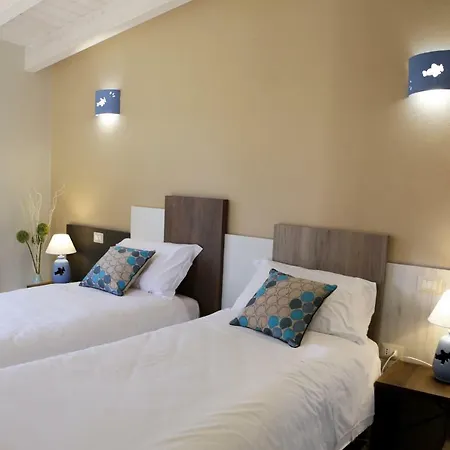 B&B Avion Elmas